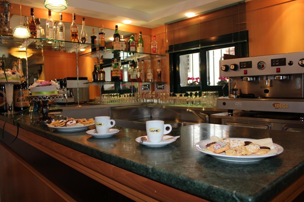 Hotel Verdemare リミニ エクステリア 写真
